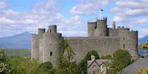 Castles in Wales | Castles in wales, Castle, Welsh castles