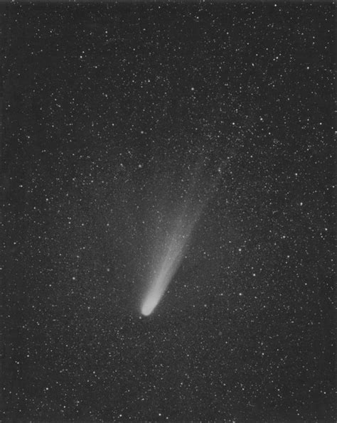 Halley's Comet 1986 / Space in Images - 2011 - 03 - Comet Halley's ...