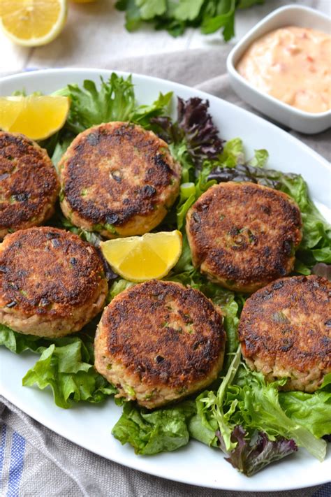 Easy Canned Tuna Cakes (Paleo, Whole30, Grain/Gluten Free)