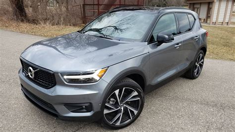 Volvo Xc40 R Design - bagsatuv