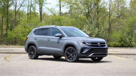 2022 VW Taos Review | The family-friendly midcompact SUV - Autoblog