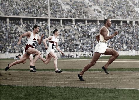 Amazon.com: Jesse Owens 1936 Olympics Color Photo: Posters & Prints