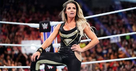 Bayley Doesn't Want Trish Stratus To Retire For Good, & Neither Do We