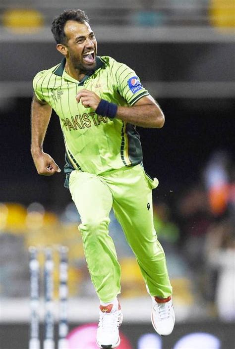 Wahab Riaz (Cricketer) Height, Age, Wife, Family, Biography & More ...