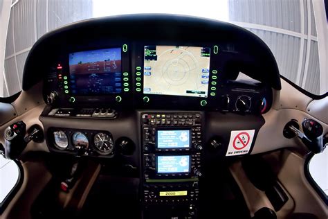 Cirrus Sr22t Cockpit