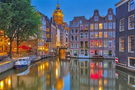 10 Things You Need to Know About Amsterdam - Quirky Facts that Make ...