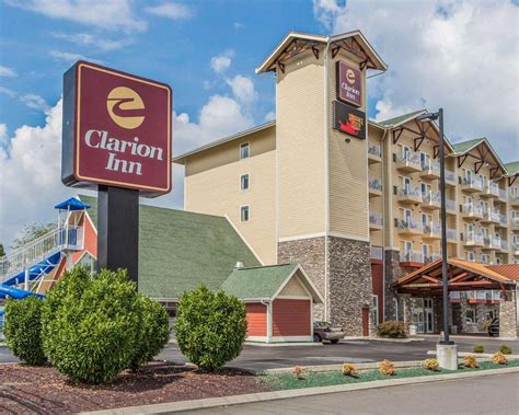 Clarion Hotel Pigeon Forge, TN - See Discounts