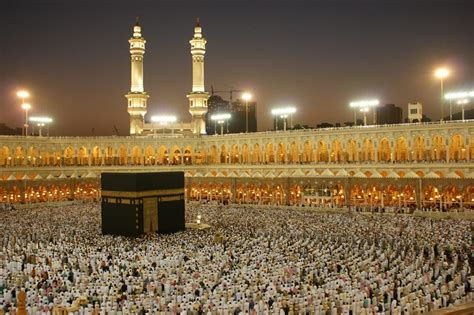 Makkah - Kaaba at Night | onarticus | Flickr