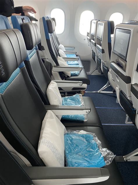 WestJet's 787-9 PaxEx impresses on London-Toronto - Runway GirlRunway Girl