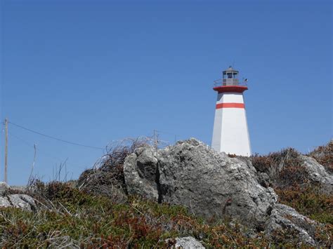 Newfoundland Tourist Information: Newfoundland Lighthouses