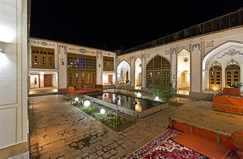 Traditional hotel courtyard, Isfahan, Iran