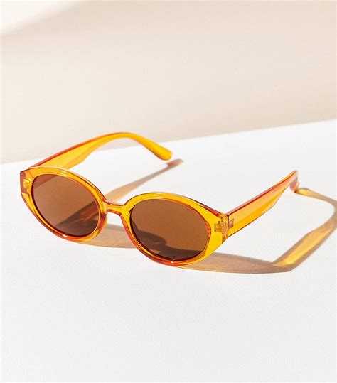 The Best Sunglasses for a Square Face | Who What Wear