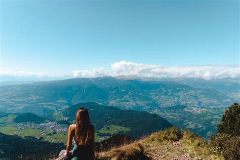 Hiking at Alpe di Siusi - HER TRAVEL NOTES