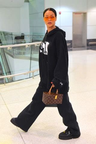 How Louis Vuitton Became The Celebrity Luggage Brand Of Choice ...