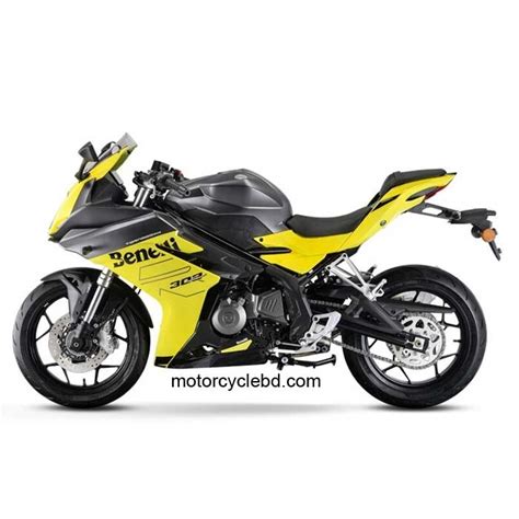 Benelli 302R Official Pictures | Bike Photo Gallery