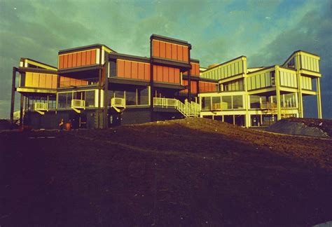 Hidden Architecture: Nanterre Architecture School