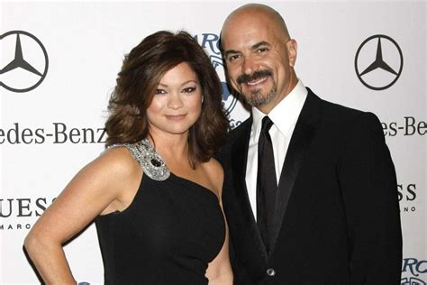 Valerie Bertinelli's Divorce Settlement Includes Paying Ex Tom Vitale ...