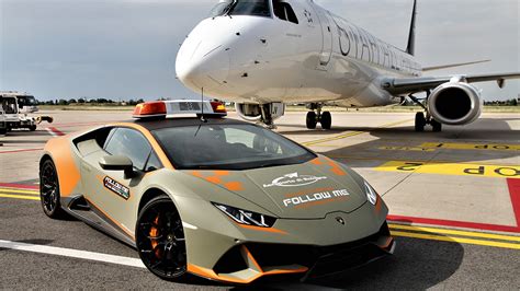 This Lamborghini Huracán Evo Will Guide Aircraft in Bologna Airport