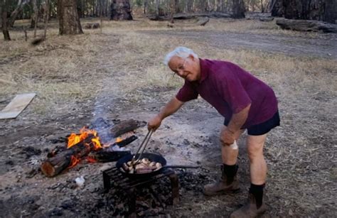 Elderly couple helps keep Christmas cheer alive in flood-sieged town of ...