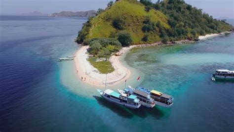 Wisata Pulau Kelor, Menikmati Momen Sempurna Pulau Flores