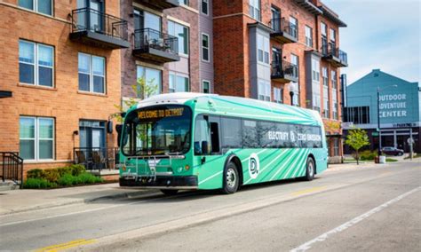 DDOT adds four electric buses into Detroit’s public transit fleet