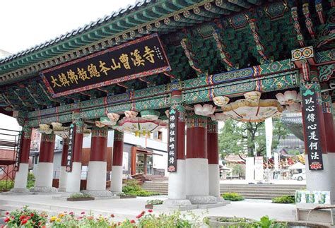 Jogyesa Buddhist Temple, Seoul Jogyesa Temple Travel Photos, Images ...