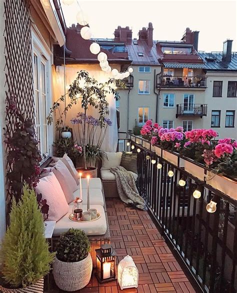 DIY Home Decor | Apartment balcony decorating, Apartment balcony garden ...