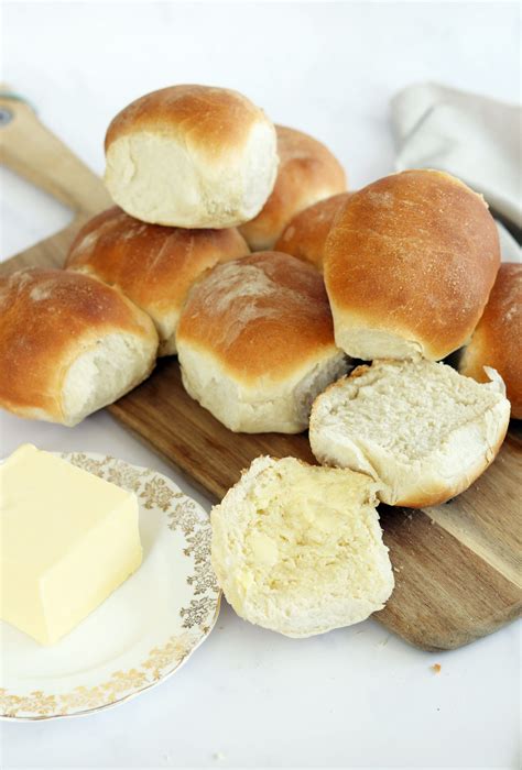 Bread Rolls – Curly's Cooking