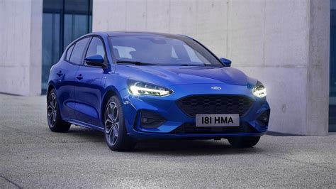 Ford, yeni Focus’un akıllı aydınlatma teknolojisini gösteriyor