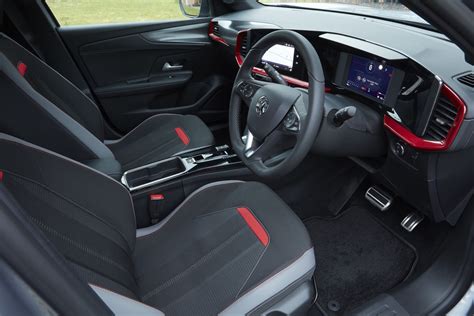 Vauxhall Mokka (2021) Interior Layout, Dashboard & Infotainment | Parkers