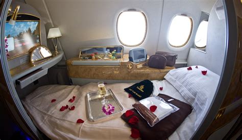 A JOURNEY WITH THE NEW EMIRATES A380 FIRST CLASS & SUITE DREAMS IN ...