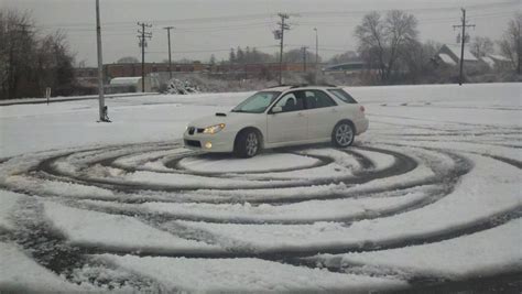 Subaru WRX wagon doing snow donuts Subaru Wrx Wagon, Wrx Sti, Do It ...