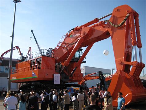 File:Bauma 2007 Hitachi EX5500 2.jpg - Wikimedia Commons