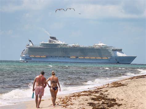 Cruises no longer have to follow COVID-19 rules from January, the CDC said