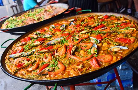 Spanish Paella - Tuscany Tours