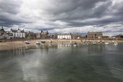 Stonehaven Beach | VisitScotland