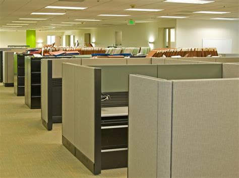 How Do I Choose the Best Call Center Cubicles? (with pictures)