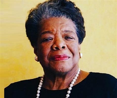 Maya Angelou Biography - Facts, Childhood, Family Life & Achievements