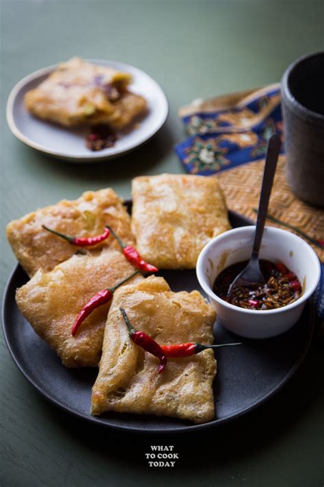 Tempeh Mendoan / Crispy Thin Fried Spiced Tempeh - What To Cook Today