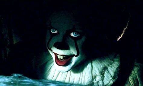 "Hiya Georgie": Pennywise Cosplayer’s Sewer Scene Recreation Even ...