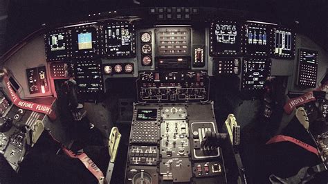 B2 Cockpit