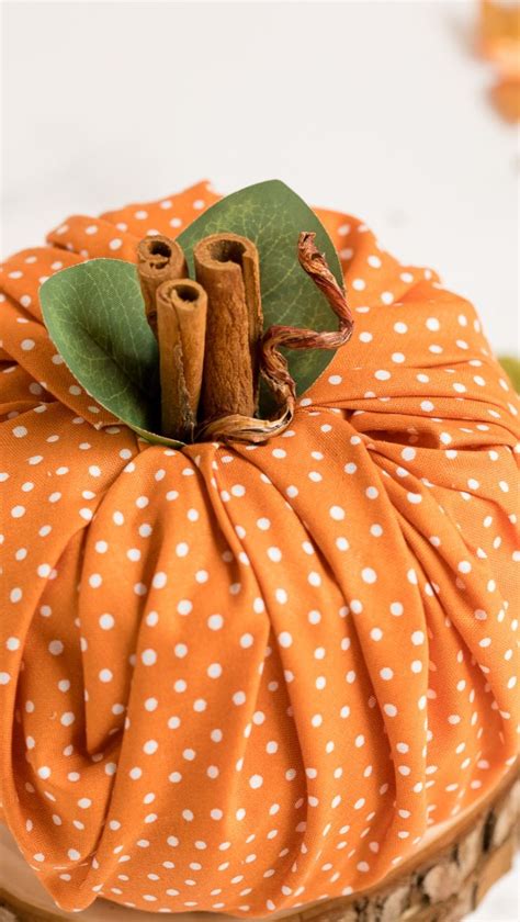 Toilet Paper Roll Pumpkins | Fall crafts, Fall pumpkin centerpieces ...