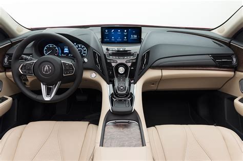 2019 Acura RDX Prototype dashboard 02 - Motor Trend en Español