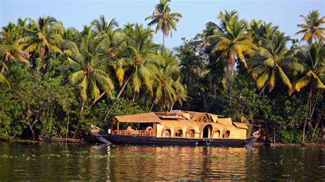 Kerala Tourism- Best Places to Visit & Tourist Attractions of Kerala