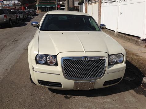 CheapUsedCars4Sale.com offers Used Car for Sale - 2005 Chrysler 300 ...