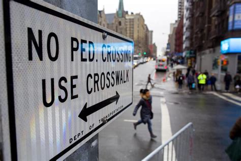 ‘I’m walkin’ here!’: NYC takes aim at jaywalking - The Boston Globe