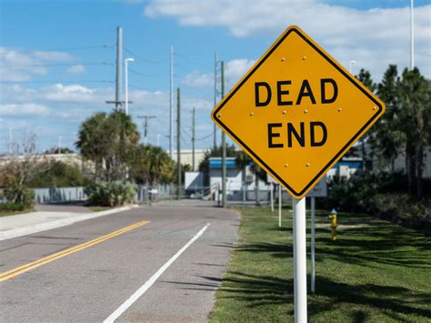 Dead End Sign: What Does it Mean?