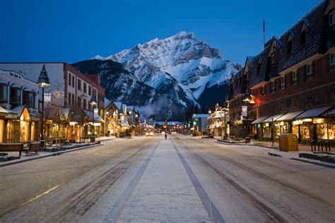 Banff Ski Resort, Alberta - Ski Vacations & Package Deals - SkiBookings