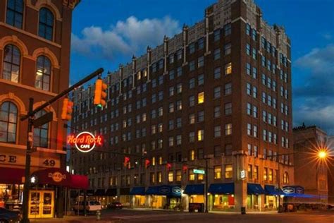 Hampton Inn Indianapolis - Downtown Circle Centre: Indianapolis Hotels ...