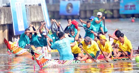 Tưng bừng Lễ hội đua ghe Ngo giữa lòng Sài thành